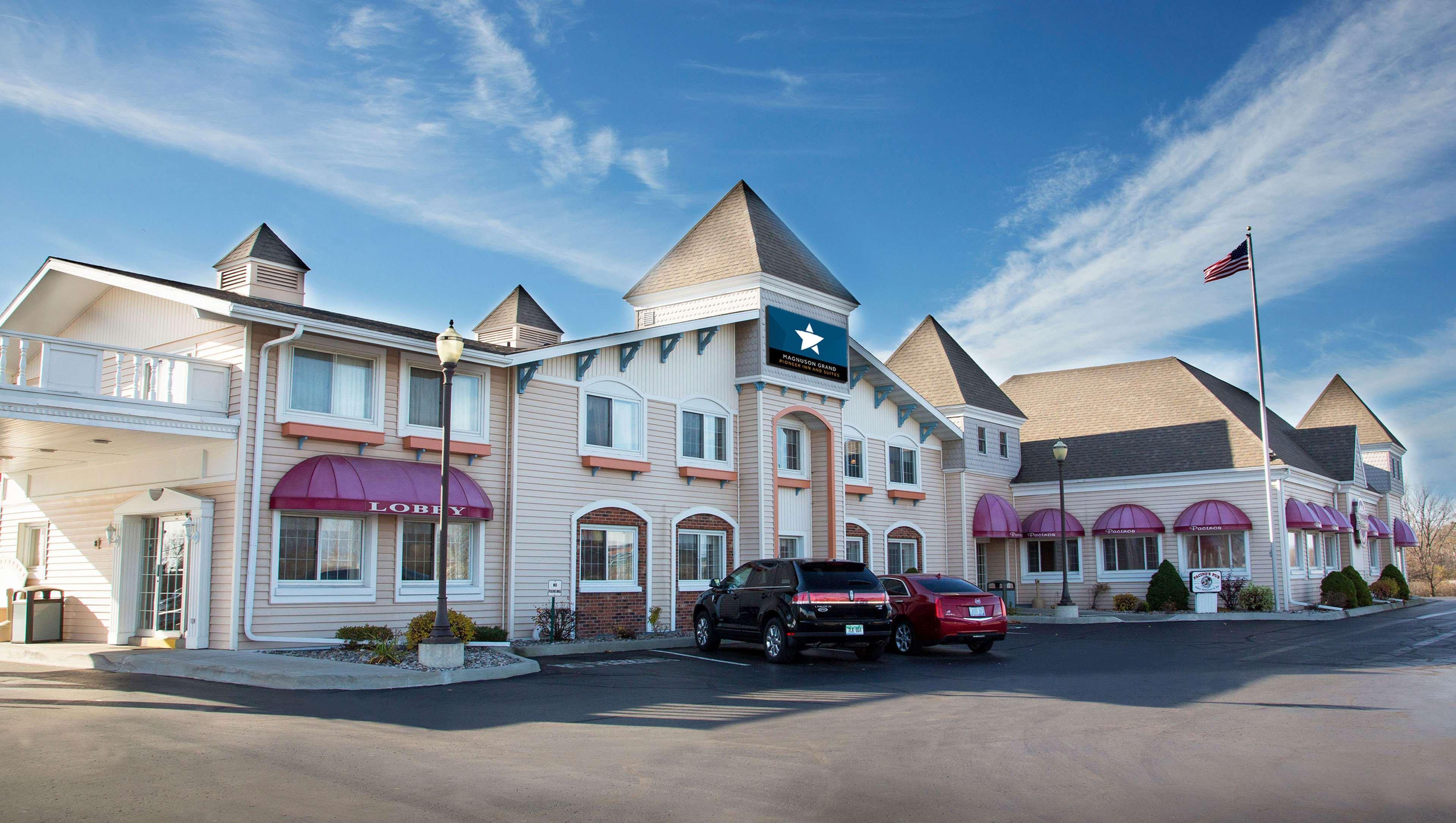 Magnuson Grand Pioneer Inn And Suites Escanaba Exteriér fotografie