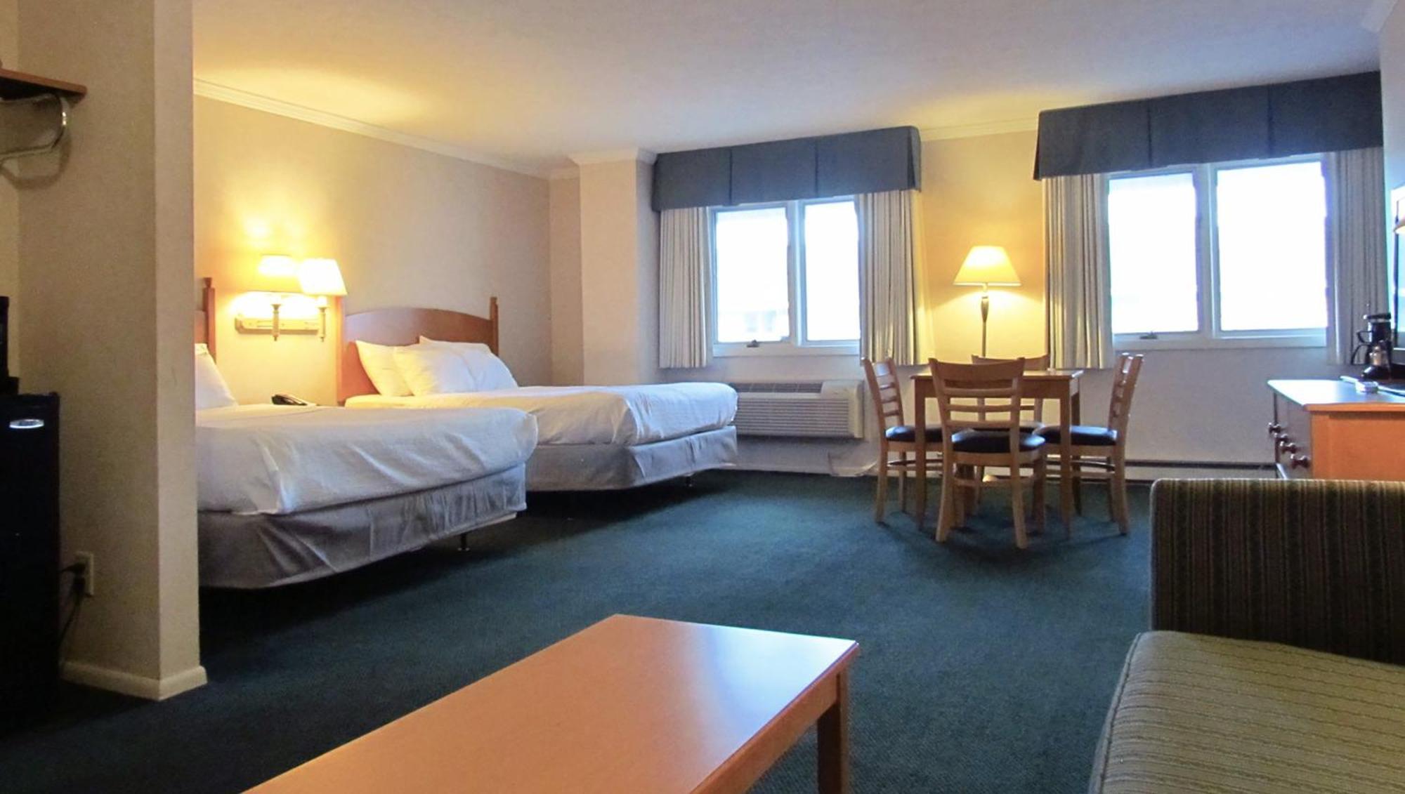 Magnuson Grand Pioneer Inn And Suites Escanaba Exteriér fotografie