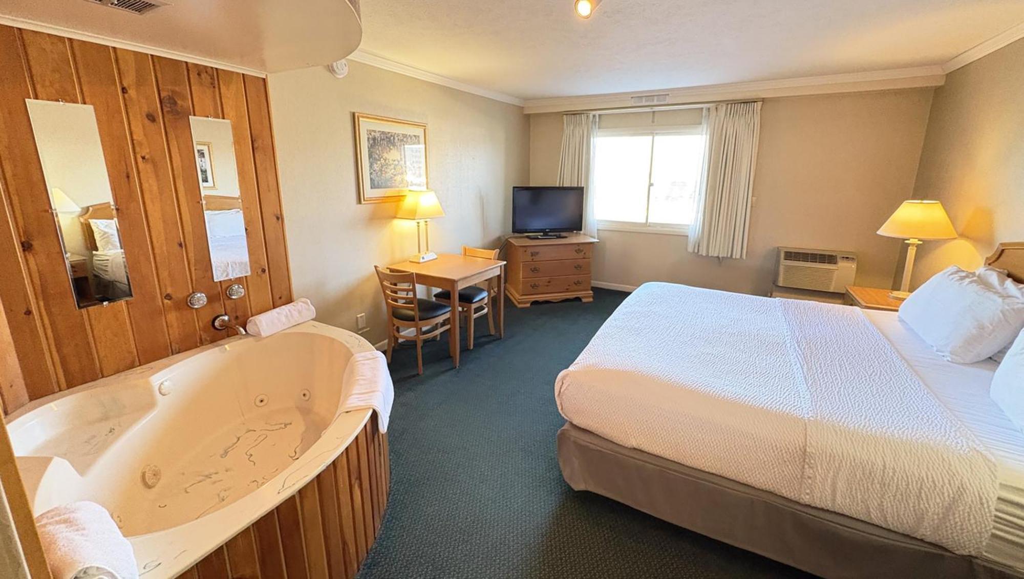 Magnuson Grand Pioneer Inn And Suites Escanaba Exteriér fotografie