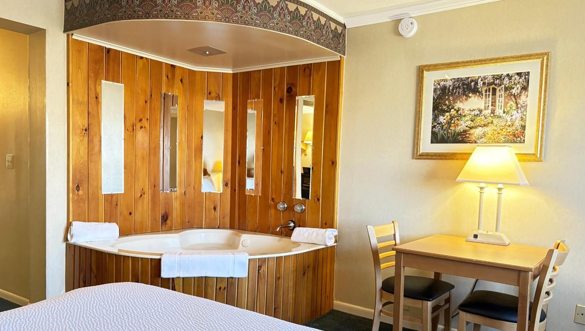 Magnuson Grand Pioneer Inn And Suites Escanaba Exteriér fotografie